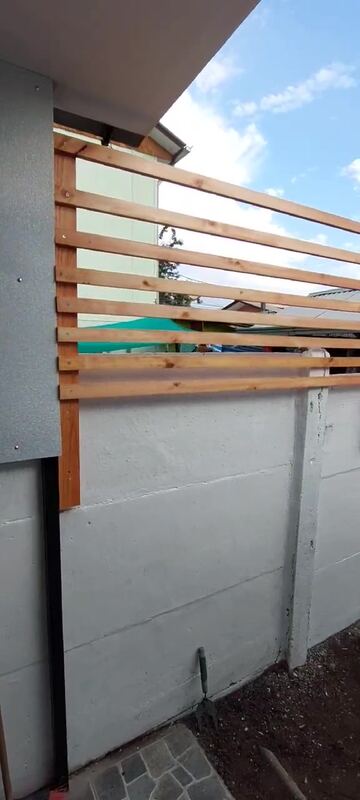 Celosía madera construcción exterior Los Andes